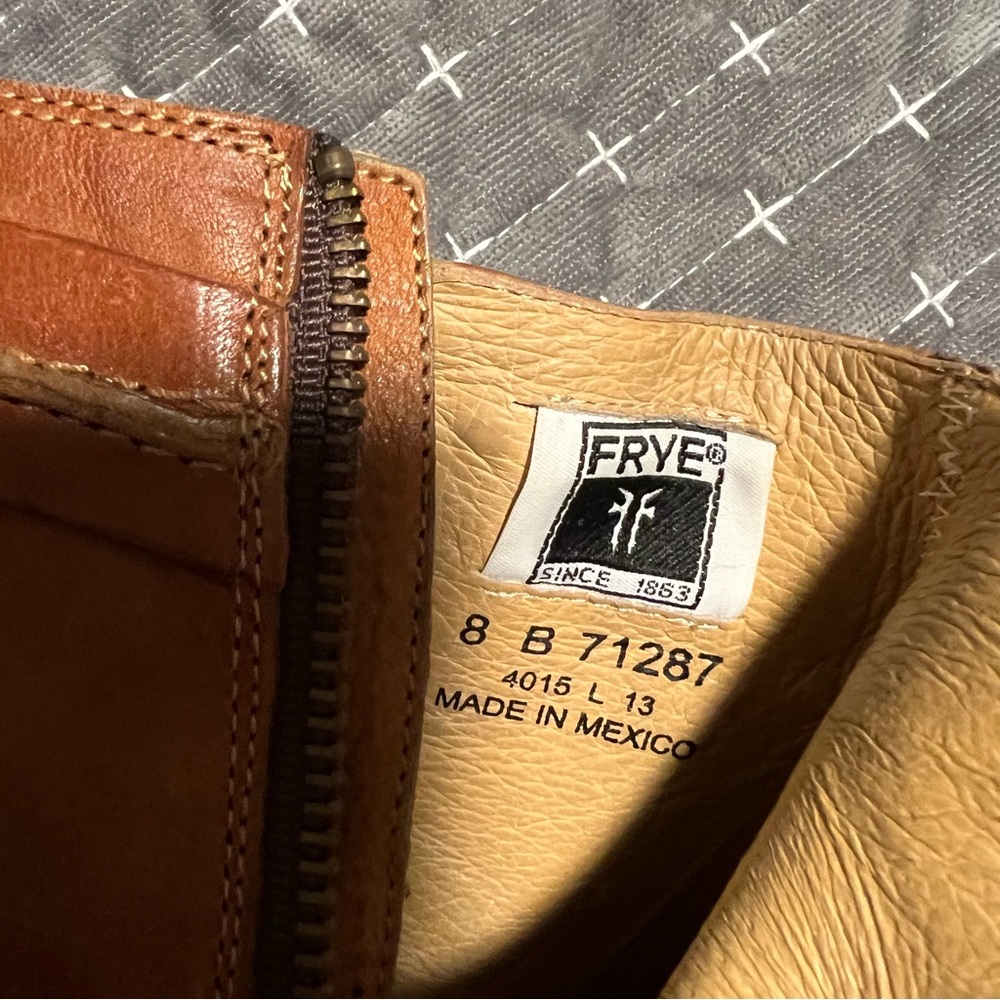 Frye boot - Picture 2 of 10